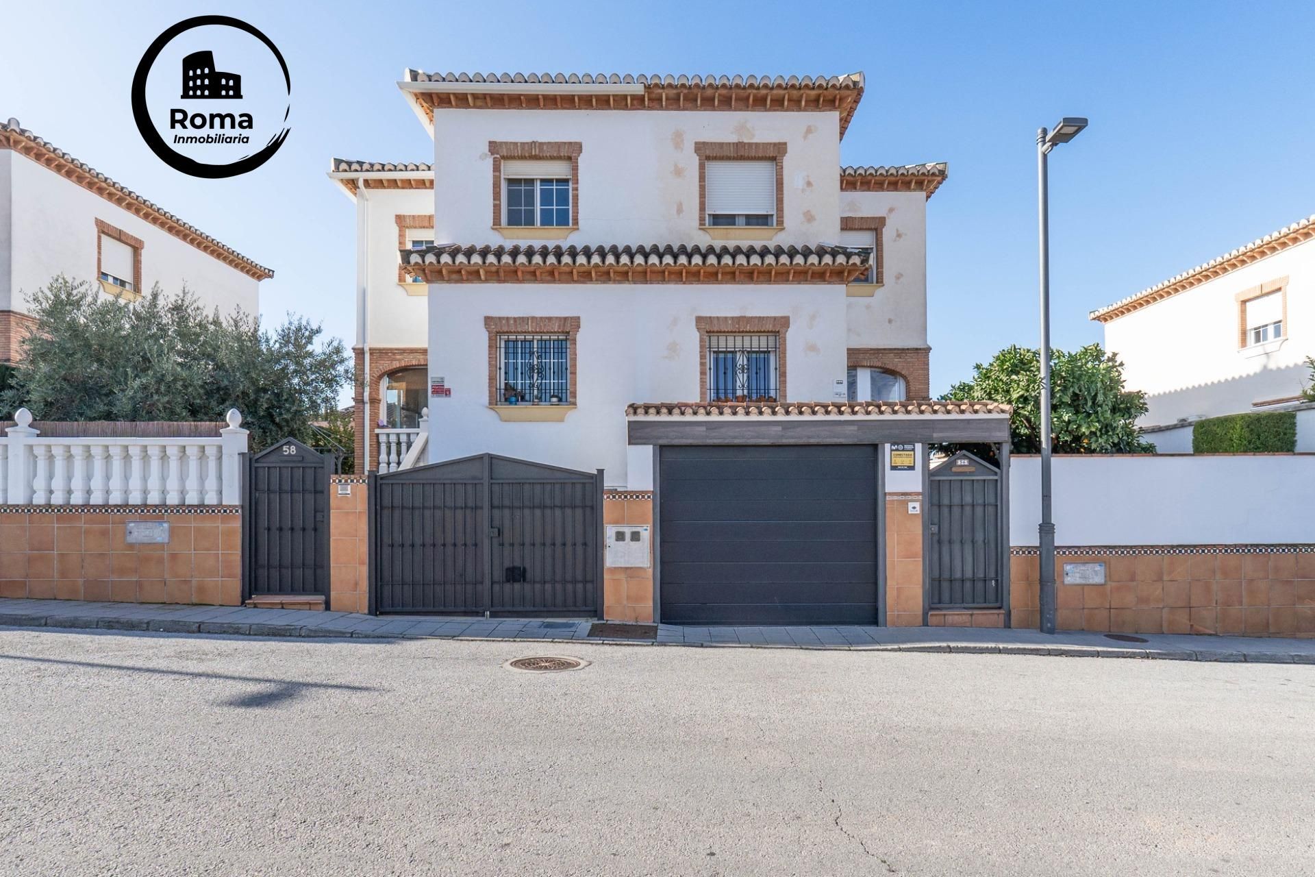 Exterior view of Single-family semi-detached for sale in Otura  with Air Conditioner, Heating and Private garden