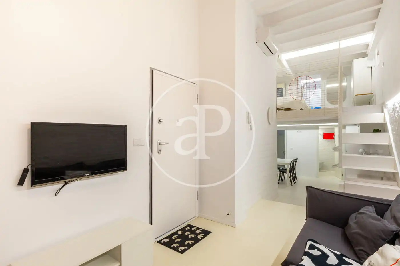 Sala d'estar de Loft de lloguer en Valencia amb Aire condicionat, Calefacció i Moblat