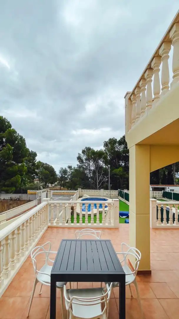 Terrassa de Casa adosada en venda en La Nucia amb Aire condicionat, Jardí privat i Terrassa