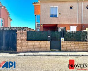 Single-family semi-detached for sale in Calle Valdelamora, 25, Santa Cruz del Retamar pueblo