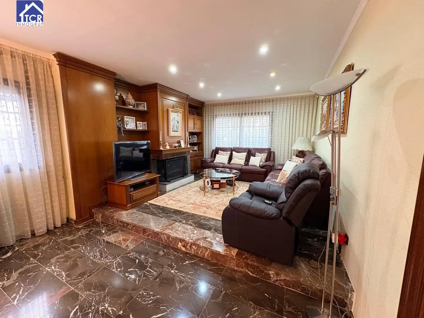 Sala d'estar de Casa o xalet en venda en Barberà del Vallès amb Aire condicionat, Calefacció i Jardí privat