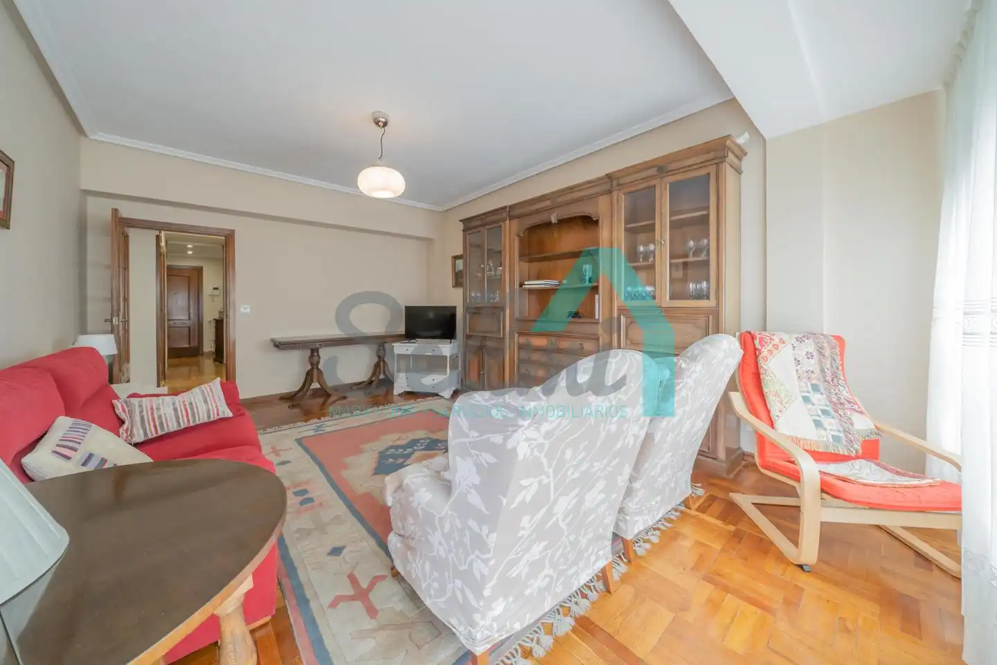 Living room of Flat for rent in Oviedo   with Heating, Parquet flooring and Terrace