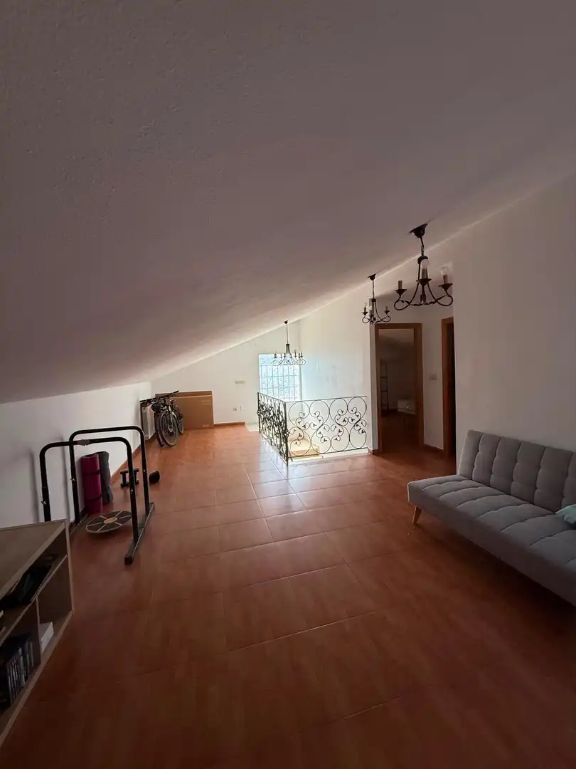Casa o chalet de alquiler en Elche / Elx con Aire acondicionado, Calefacción y Jardín privado