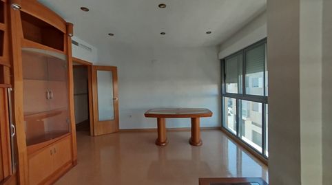 Foto 3 de Piso en venta en C/ Reyes Católicos , Petrer, Alicante