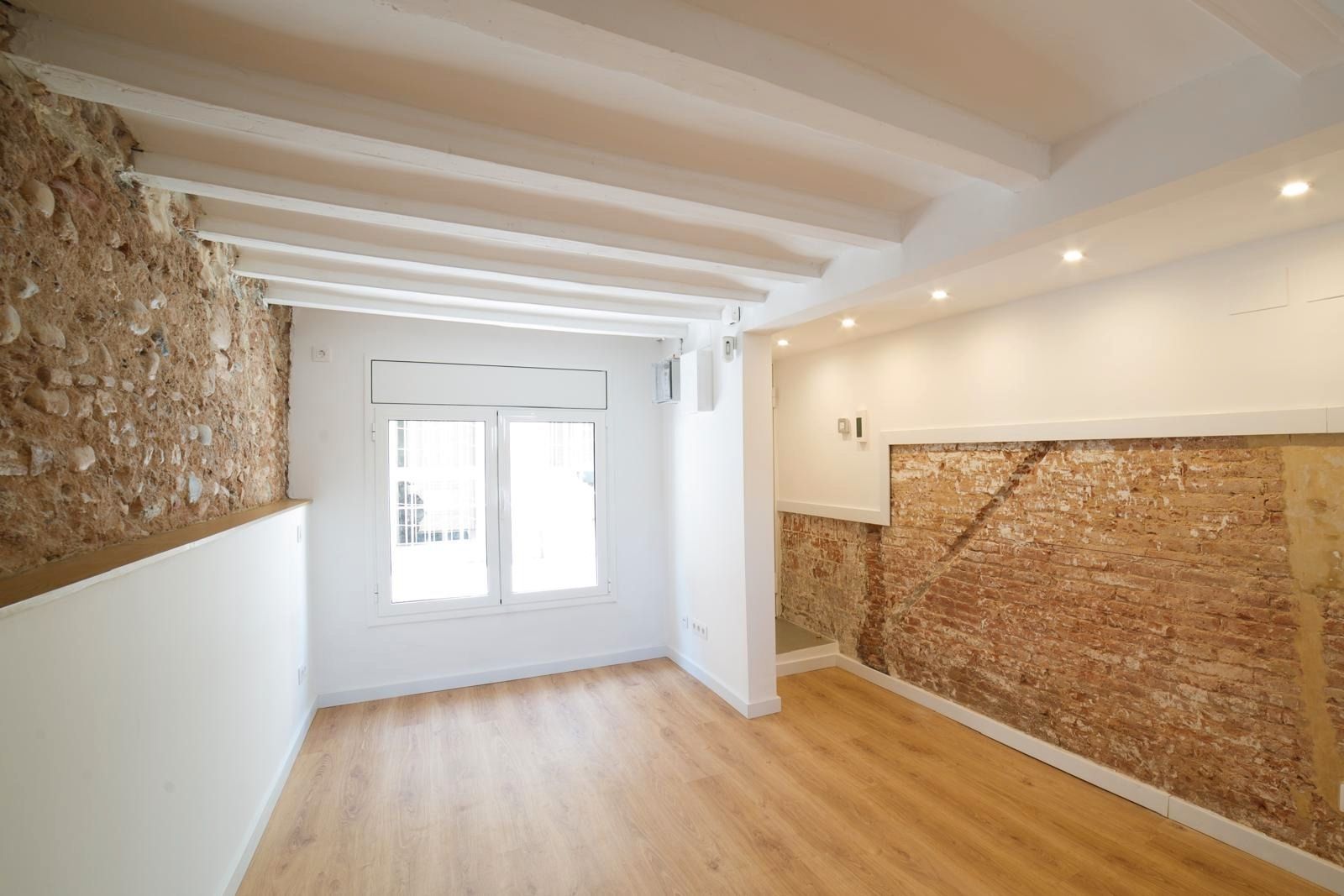House or chalet for sale in Sabadell  with Air Conditioner, Heating and Parquet flooring