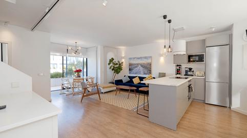 Foto 2 de Àtic en venda a Calle Camilo José Cela, Playa de la Fontanilla, Marbella