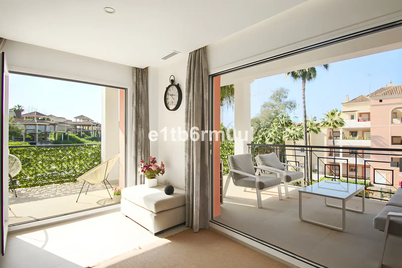 Apartament amb piscina en venda a Nueva Andalucía, imagen 5