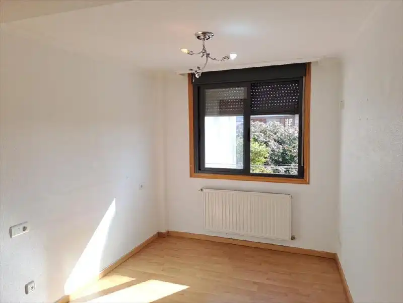 Habitación de Piso en venta en A Cañiza  