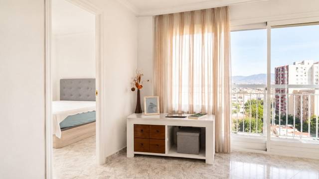 Piso en Venta en Calle RIO GUADAJIRA en La Princesa
