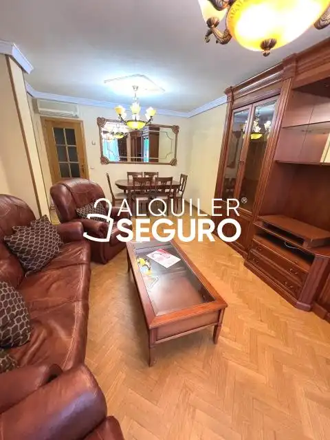 Living room of Flat for rent in Aranjuez  with Air Conditioner, Heating and Furnished