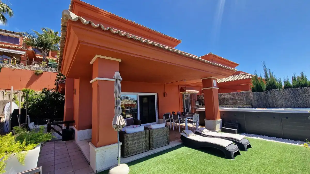 Reihenhaus zum Verkauf in Río Real - Los Monteros