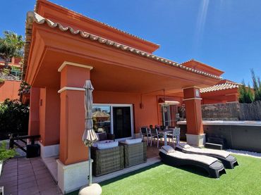 Reihenhaus zum Verkauf in Río Real - Los Monteros