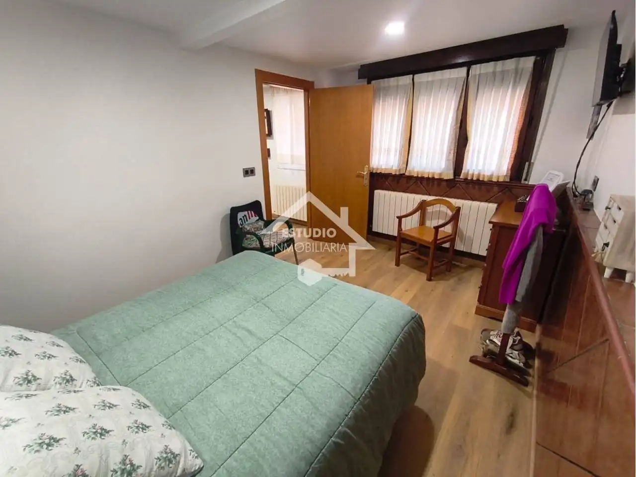 Bedroom of Houses for sale in Alesanco  with Heating, Private garden and Furnished