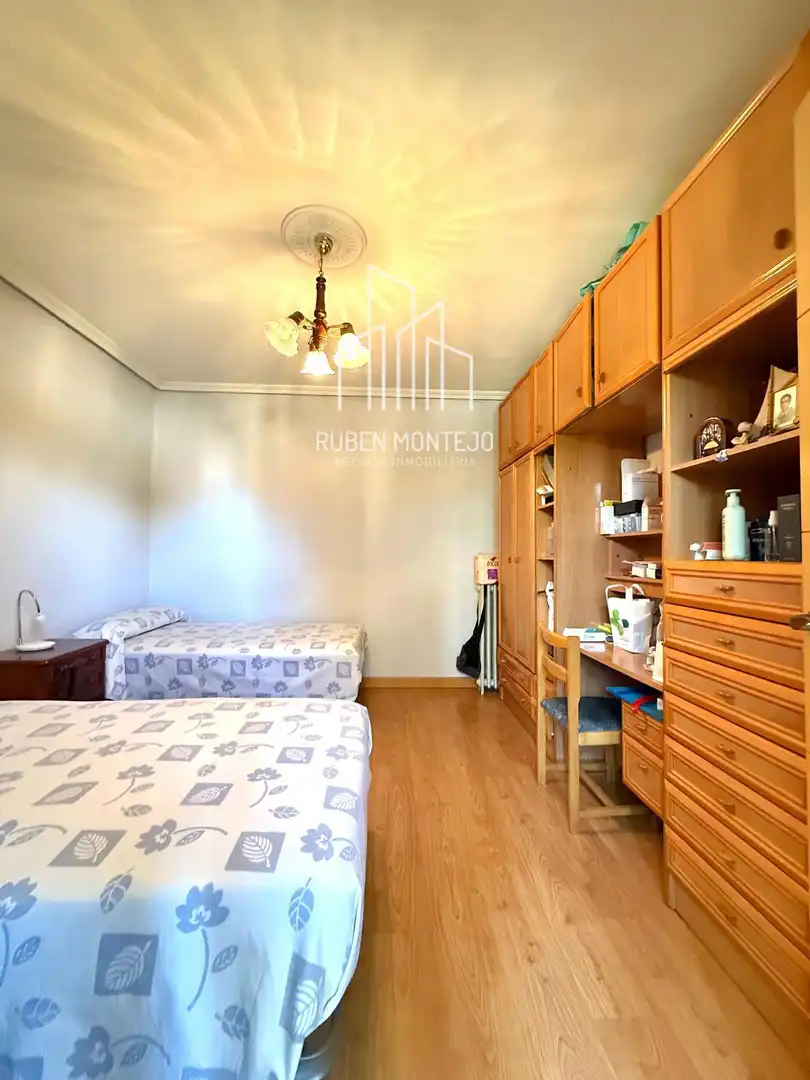 Schlafzimmer von Einfamilien-Reihenhaus zur Miete in Salamanca mit Heizung, Terrasse und Abstellraum