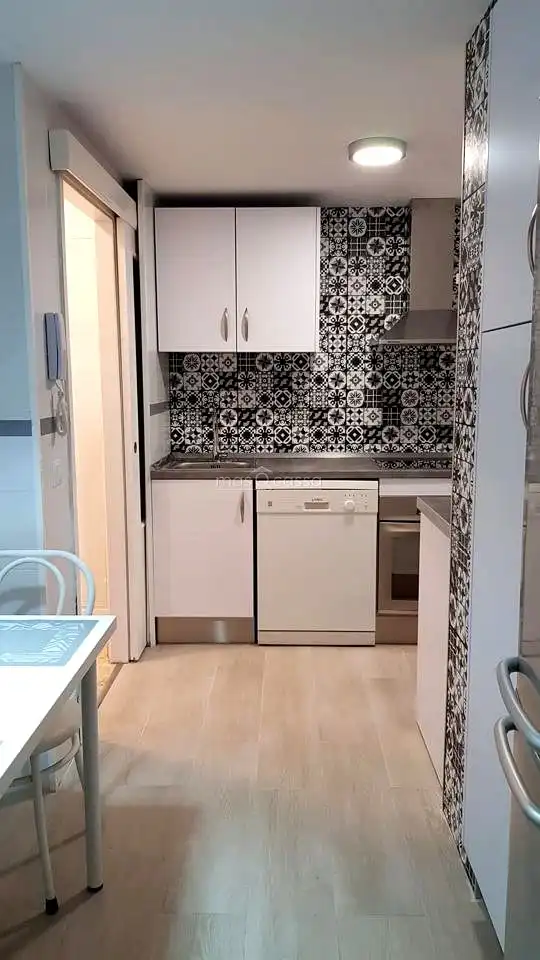 Cocina de Piso de alquiler en La Línea de la Concepción con Amueblado