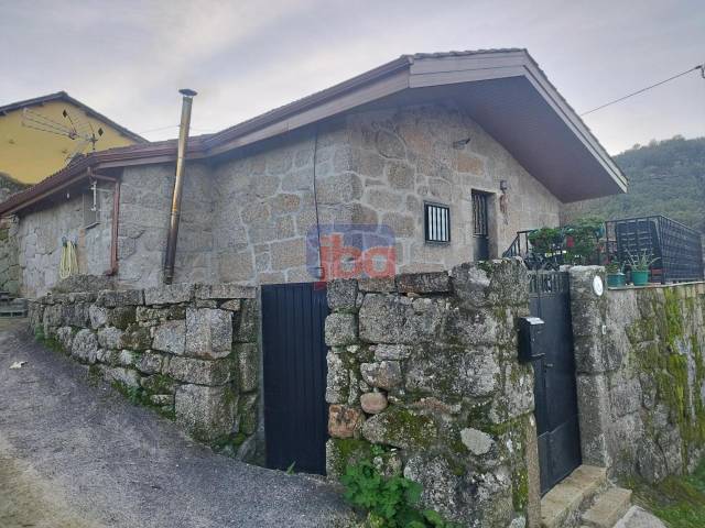 Casa-chalet en Venta en Castrelo de Miño