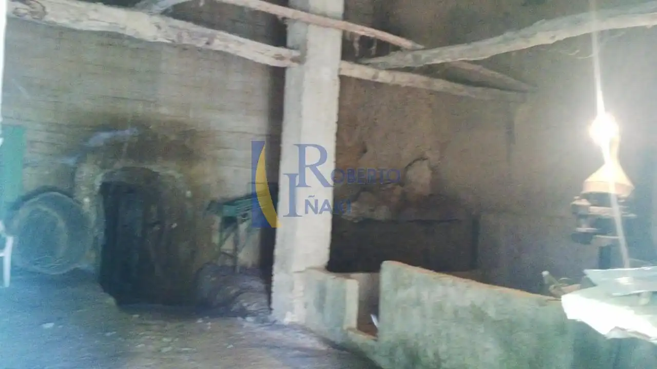 Local comercial en venda a Valencia de Don Juan, imagen 2