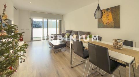 Foto 2 de Pis en venda a Carrer de Les Bòbiles, Celrà, Girona