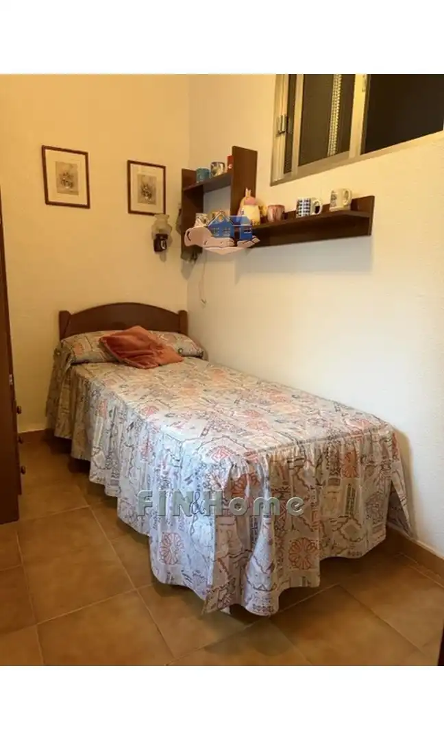 Habitación de Piso de alquiler en Sevilla con Aire acondicionado, Calefacción y Trastero