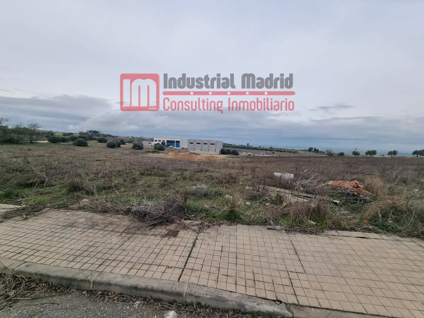 Terreny industrial en venda a Olías del Rey