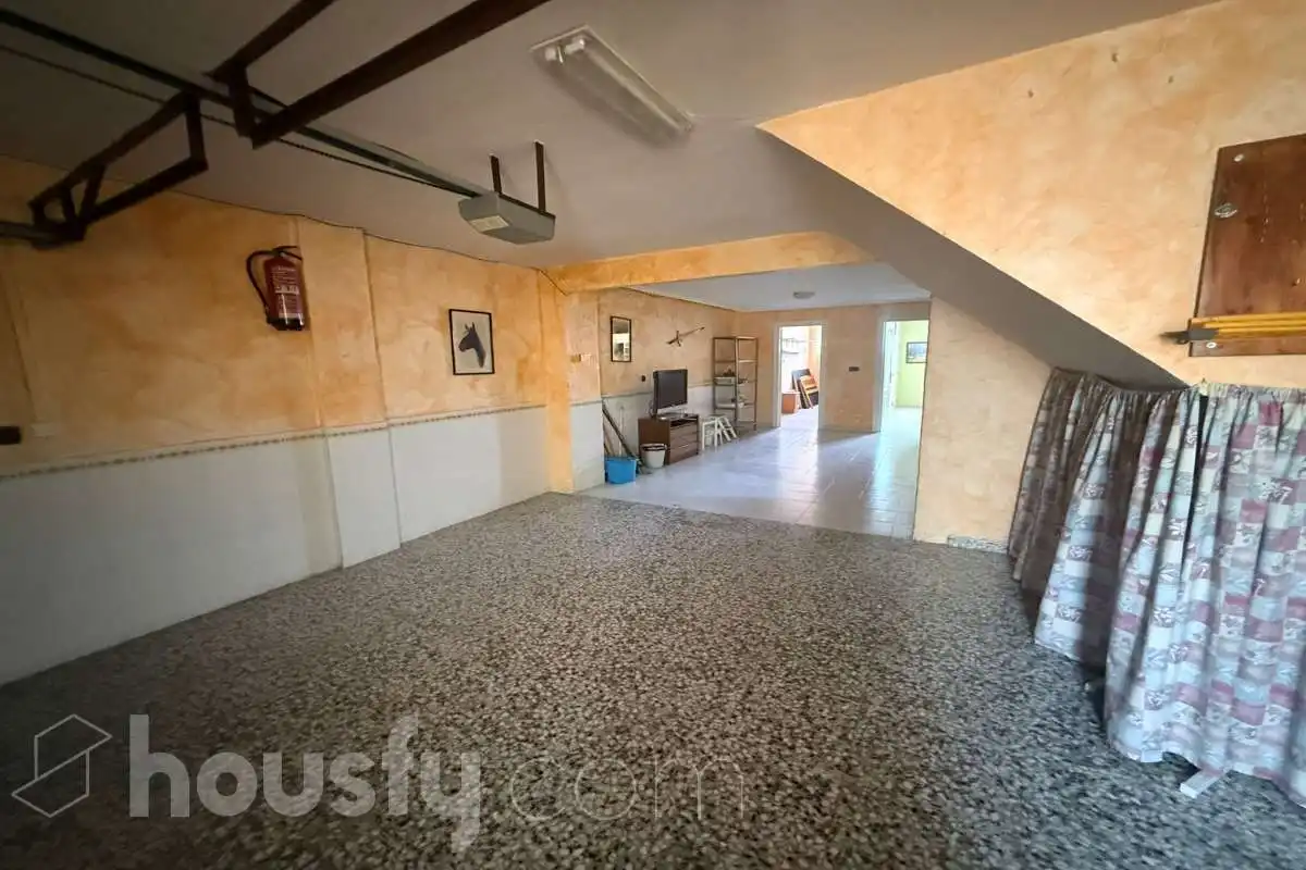 Casa adosada de lloguer en Torrevieja amb Aire condicionat, Terrassa i Traster
