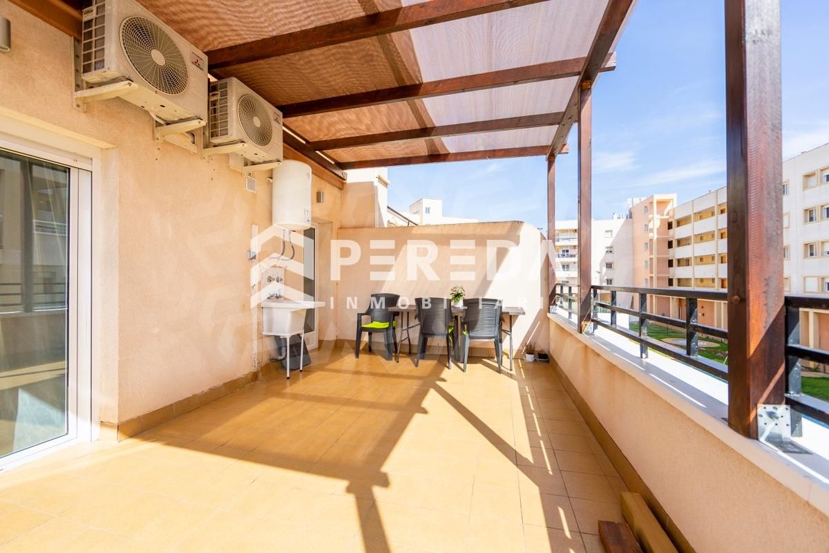 Terraza de Apartamento en venta en Roquetas de Mar con Aire acondicionado y Terraza
