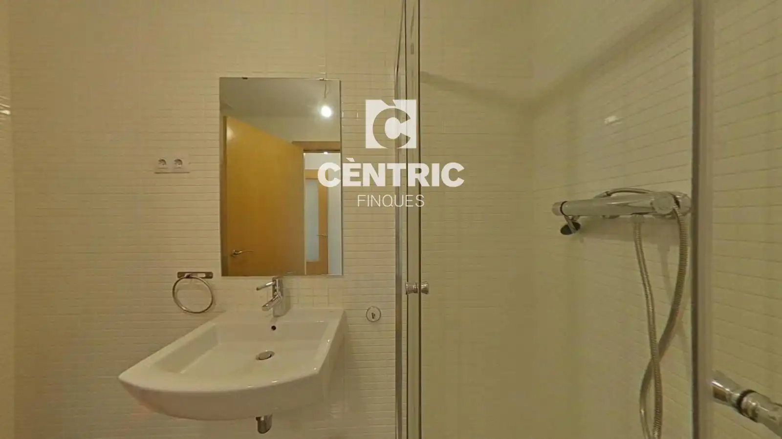 Flat for sale in Plaça Catalunya - Escola Industrial
