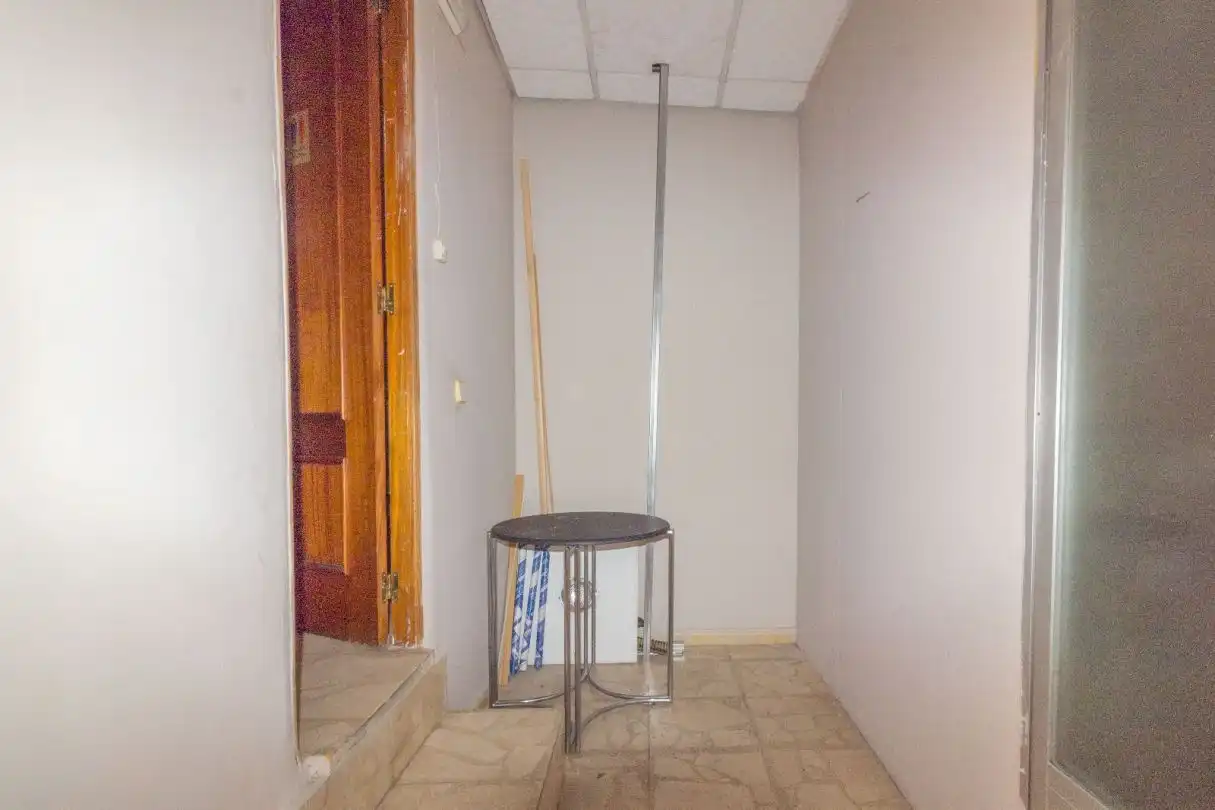 Commercial properties for sale in Yepes  with Air Conditioner