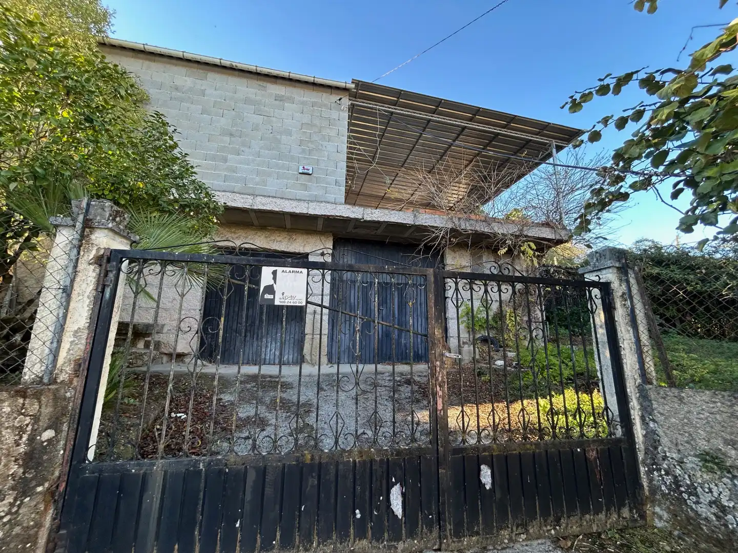 Vista exterior de Casa o xalet en venda en Maside amb Calefacció, Jardí privat i Terrassa