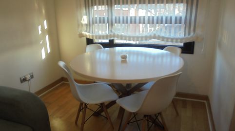 Foto 5 de Piso de alquiler en Centro, Avilés