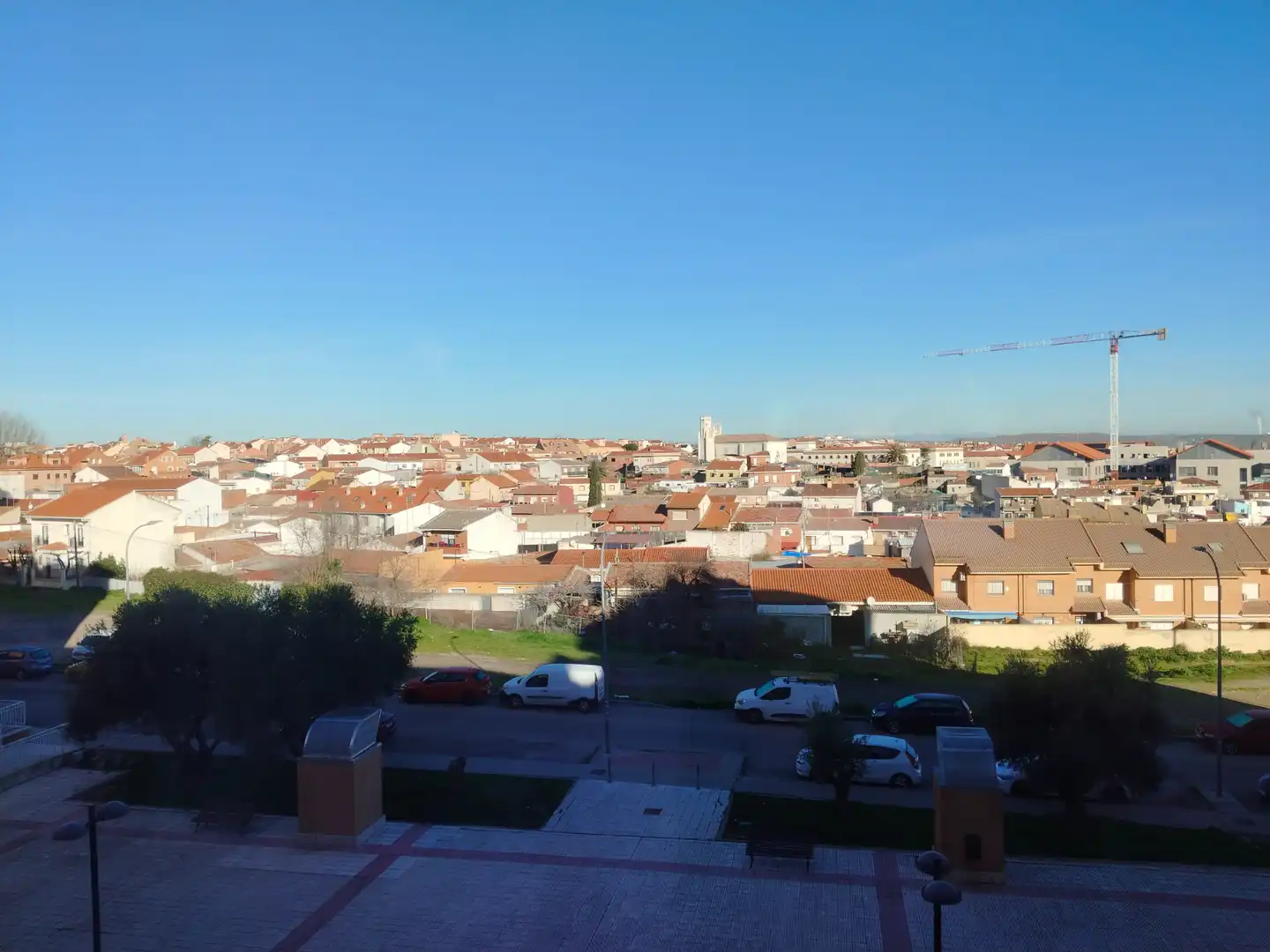 Außenansicht von Wohnung zum Verkauf in Ciempozuelos mit Klimaanlage, Heizung und Terrasse