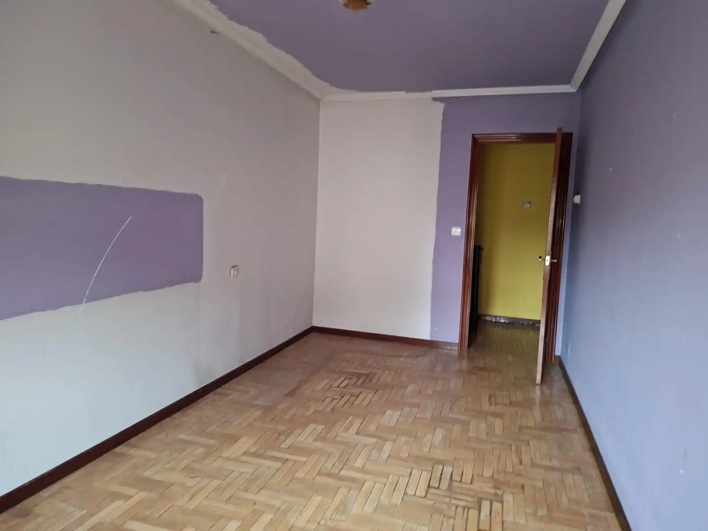 Schlafzimmer von Maisonette zum Verkauf in Laviana