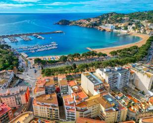 Vista exterior de Apartament en venda en Sant Feliu de Guíxols amb Calefacció, Terrassa i Moblat