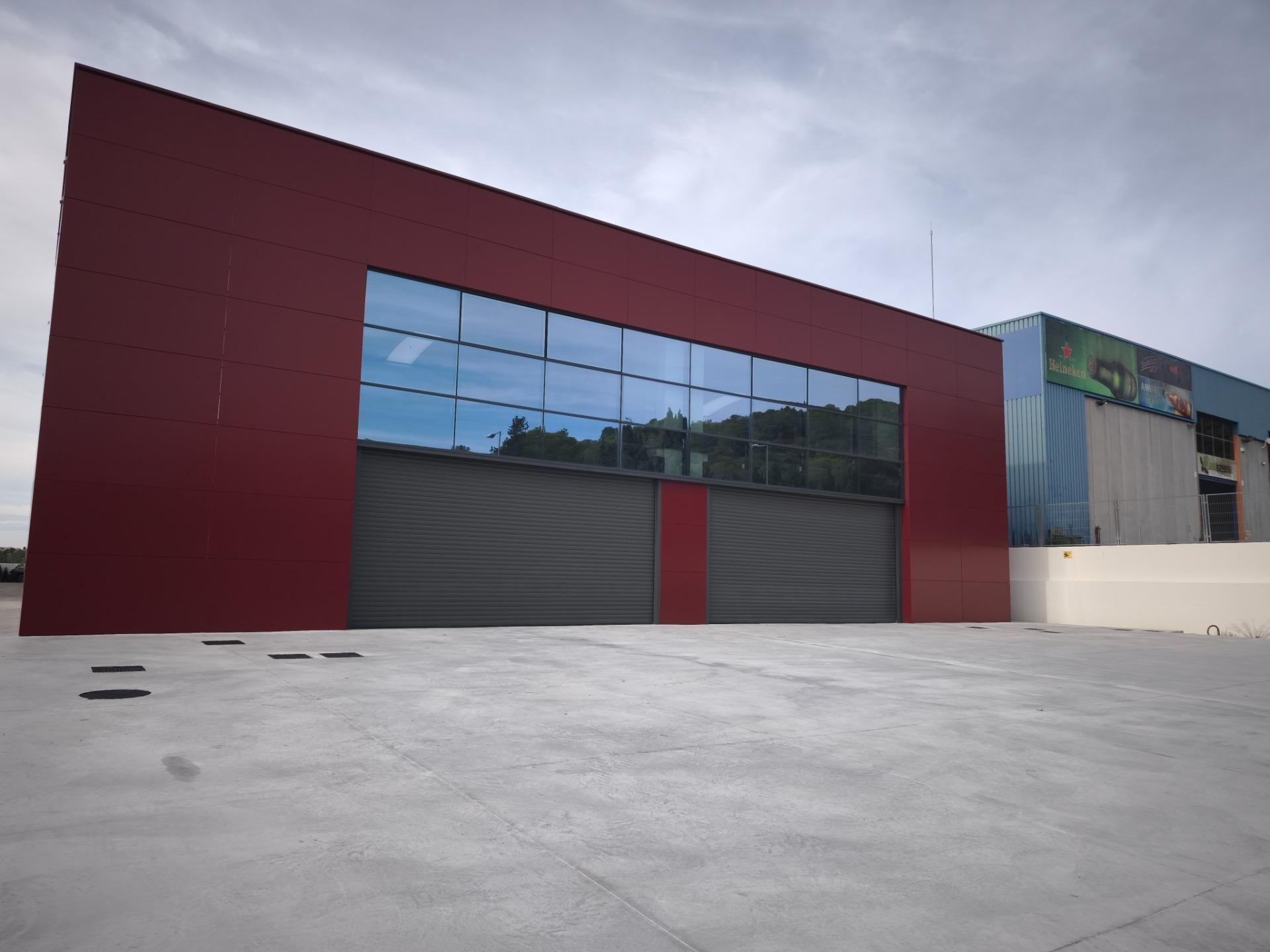 Vista exterior de Nau industrial de lloguer en Sitges