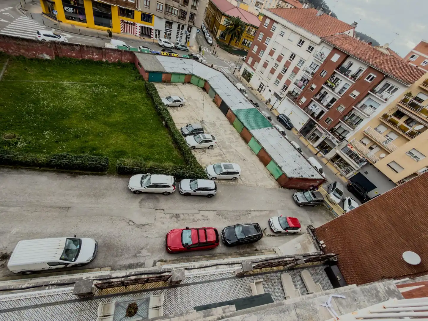 Aparcament de Pis en venda en Torrelavega  amb Calefacció, Parquet i Traster
