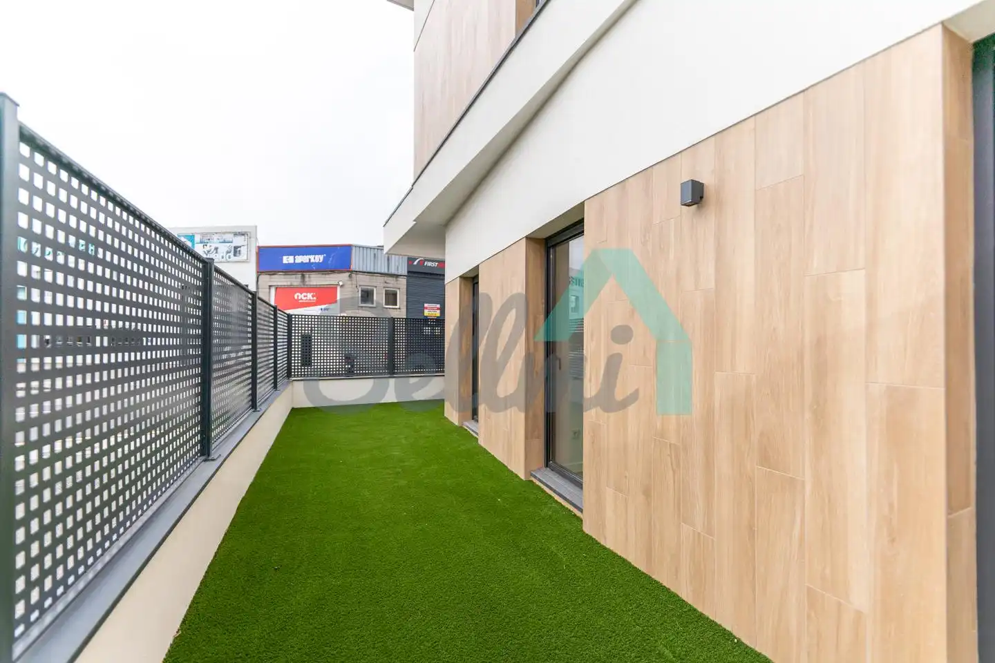 Terrassa de Planta baixa en venda en Oviedo  amb Aire condicionat, Calefacció i Terrassa