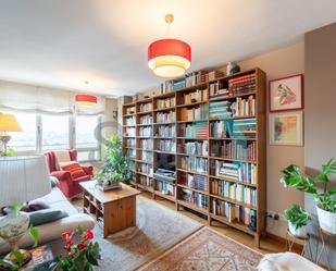 Living room of Duplex for sale in Oviedo   with Heating, Parquet flooring and Storage room