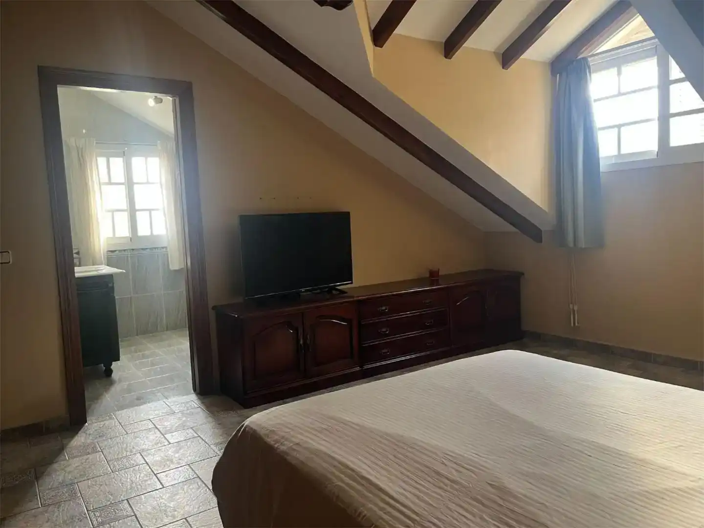 Schlafzimmer von Wohnung zur Miete in Alhaurín El Grande mit Klimaanlage, Schwimmbad und Balkon