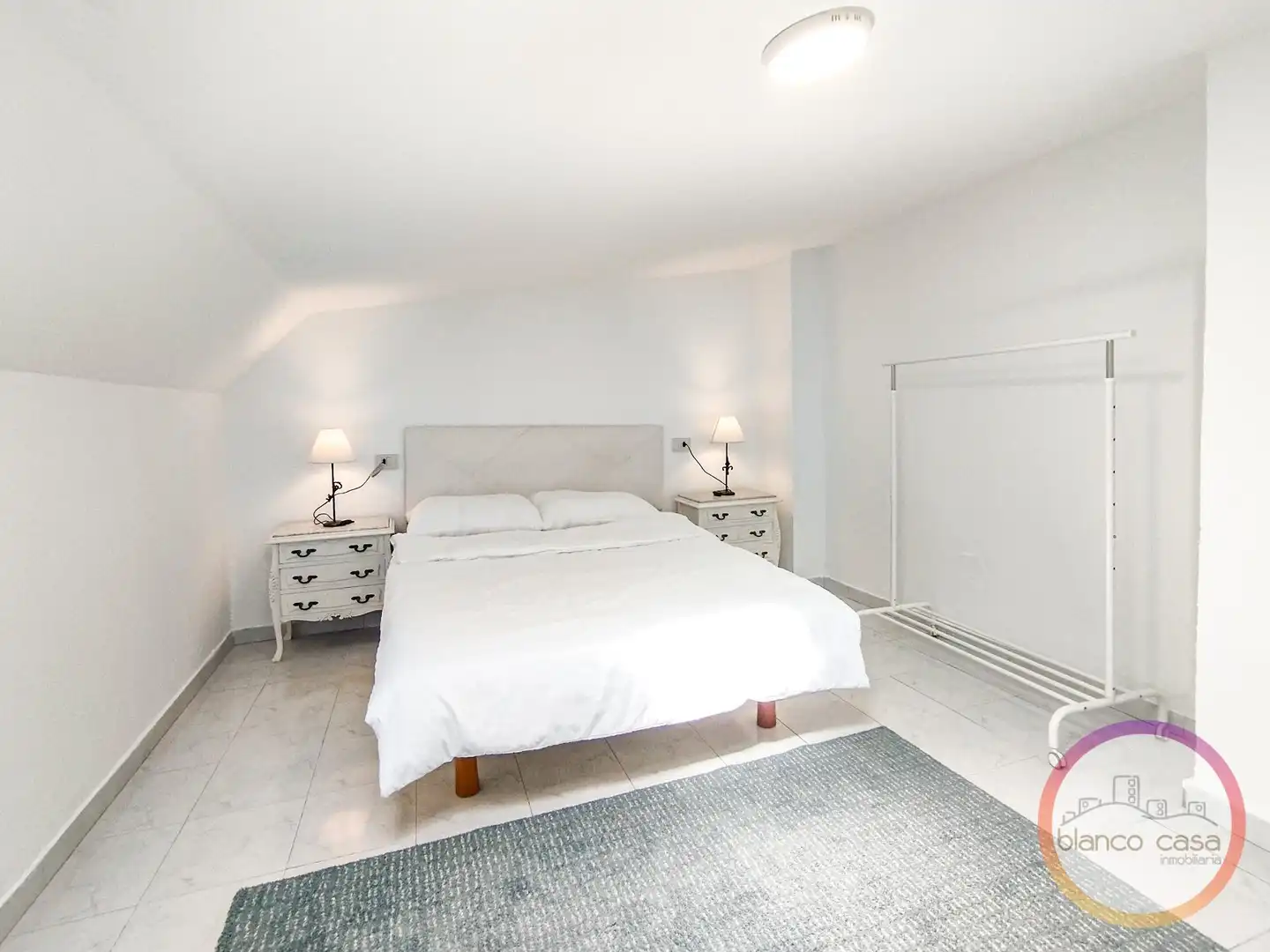 Schlafzimmer von Wohnung zur Miete in Fisterra mit Heizung und Möbliert