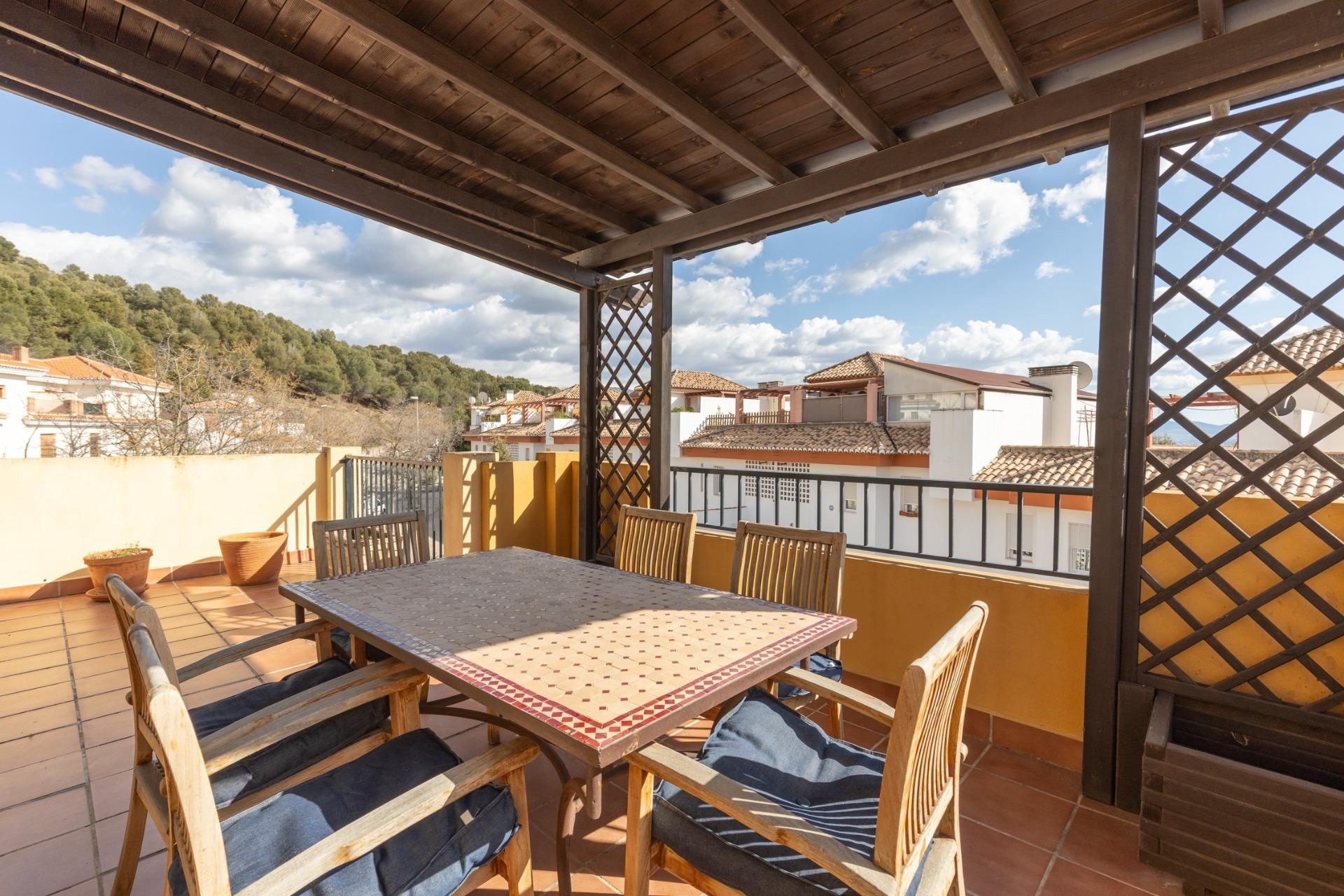 Terrassa de Casa adosada en venda en  Granada Capital amb Calefacció, Jardí privat i Terrassa
