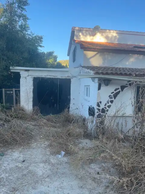 Vista exterior de Casa o xalet en venda en Orusco de Tajuña amb Jardí privat i Piscina