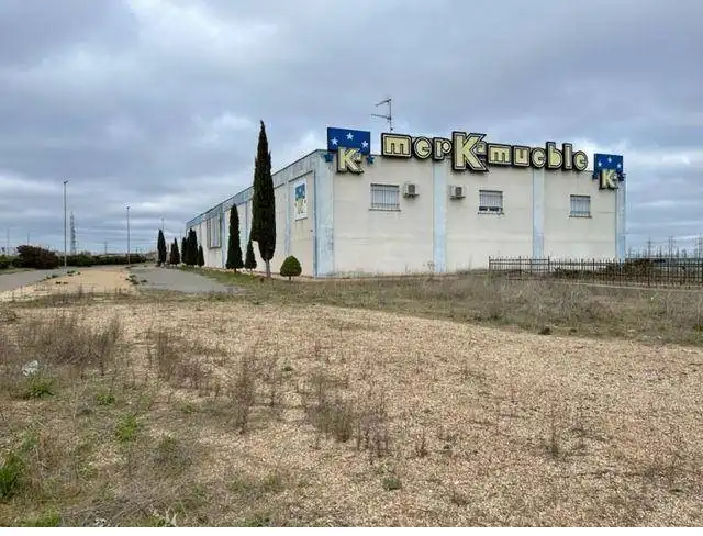 Industrial building for sale in Villamayor, imagen 4