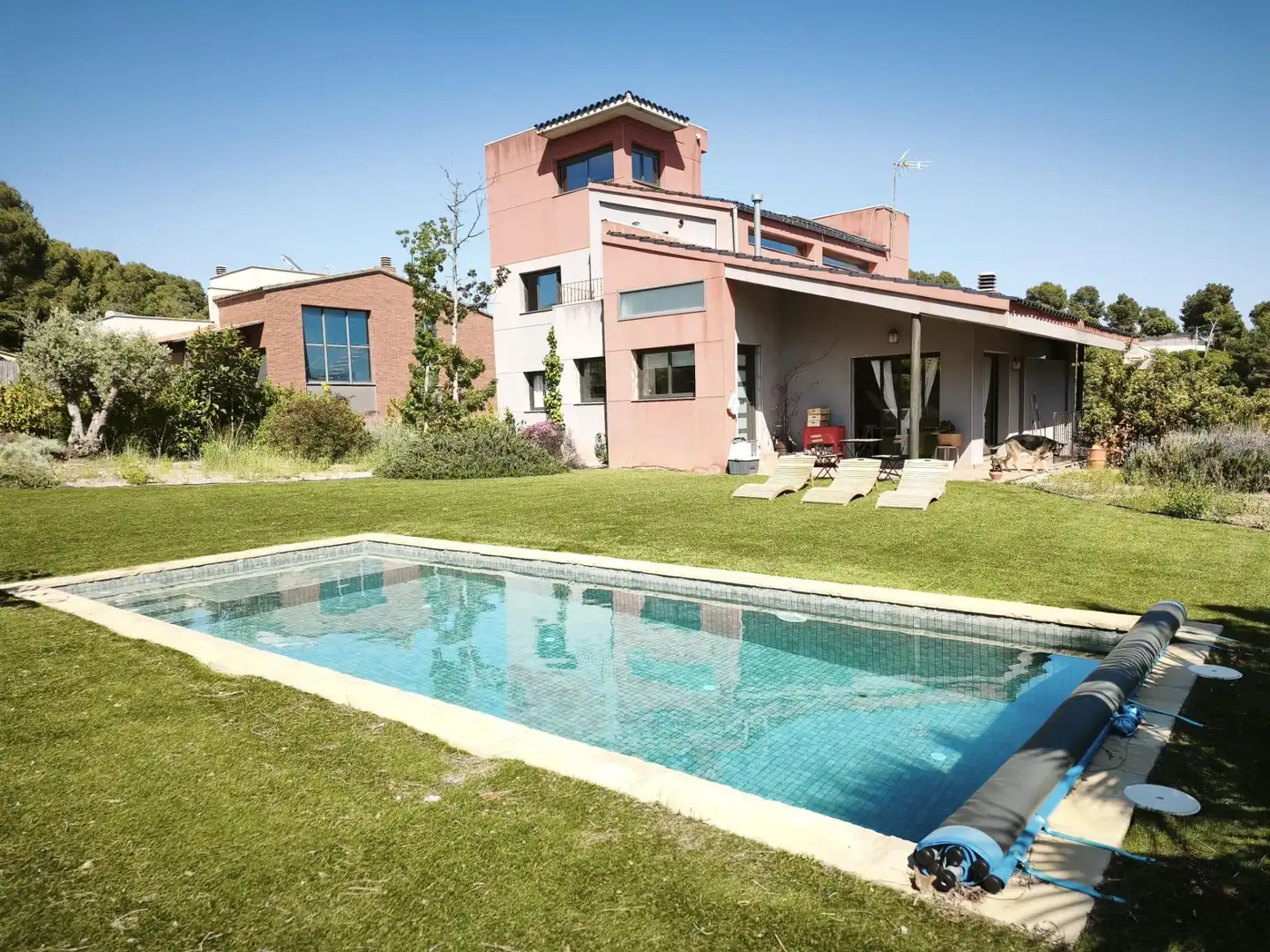 Piscina de Casa o chalet en venta en Castellar del Vallès con Calefacción, Jardín privado y Parquet
