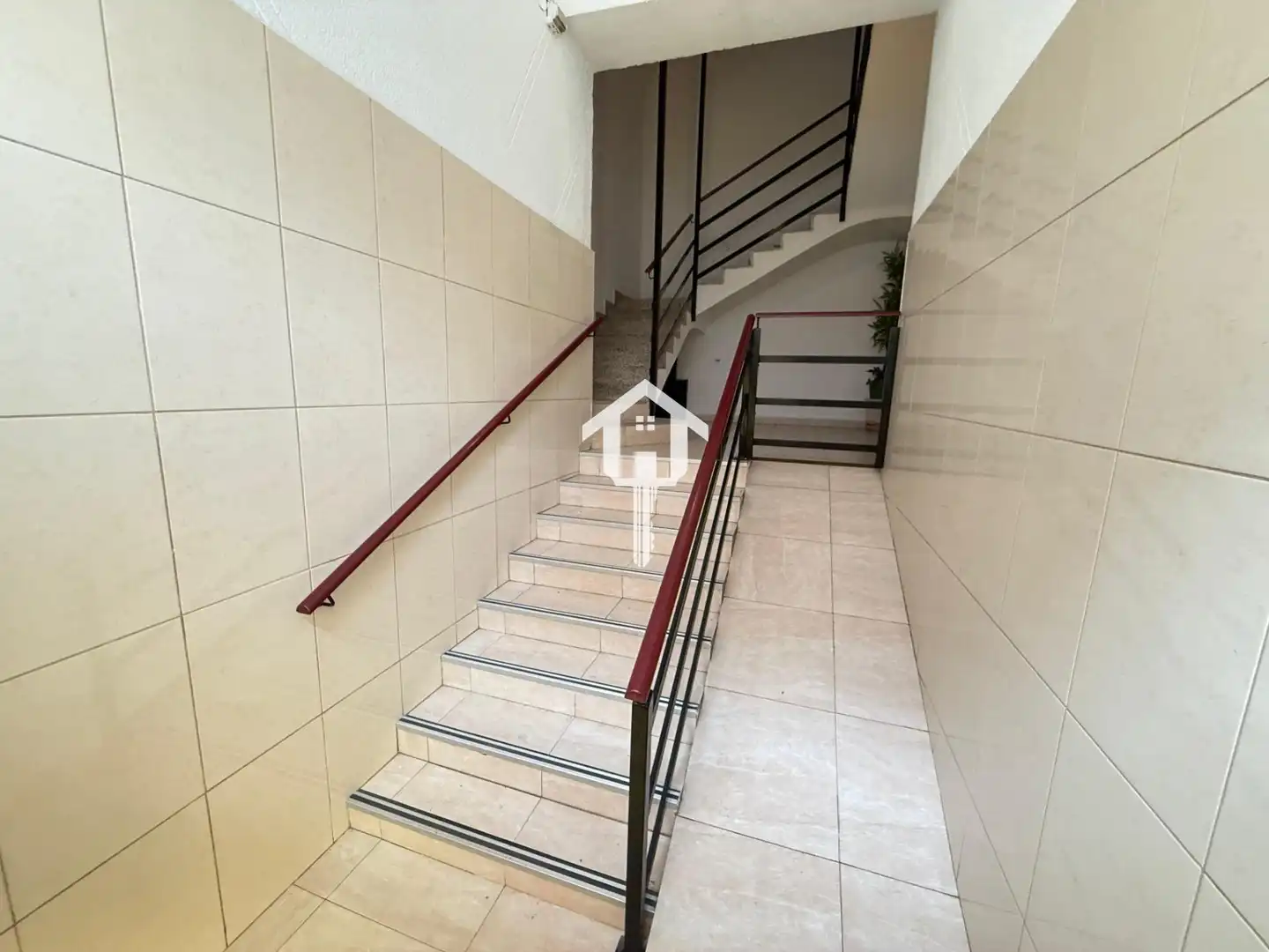 Apartamento en venta en Calle MAESTRO ALONSO, Altozano - Conde Lumiares