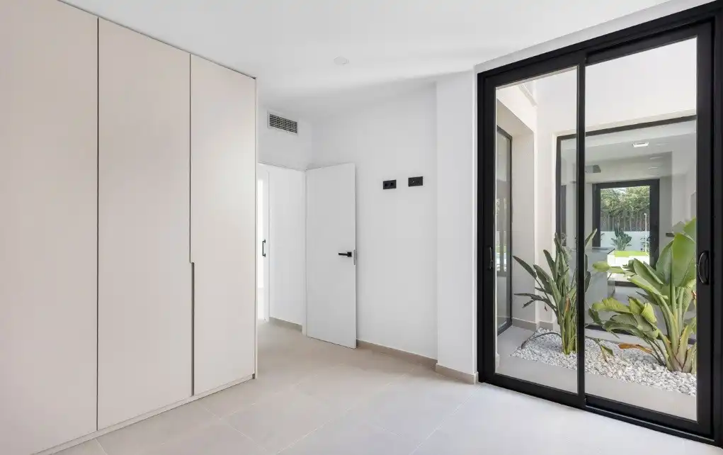 Houses for sale in Torrevieja  with Air Conditioner, Private garden and Terrace