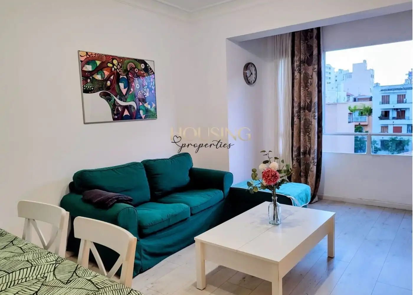 Flat with terrace for sale in Ponent
