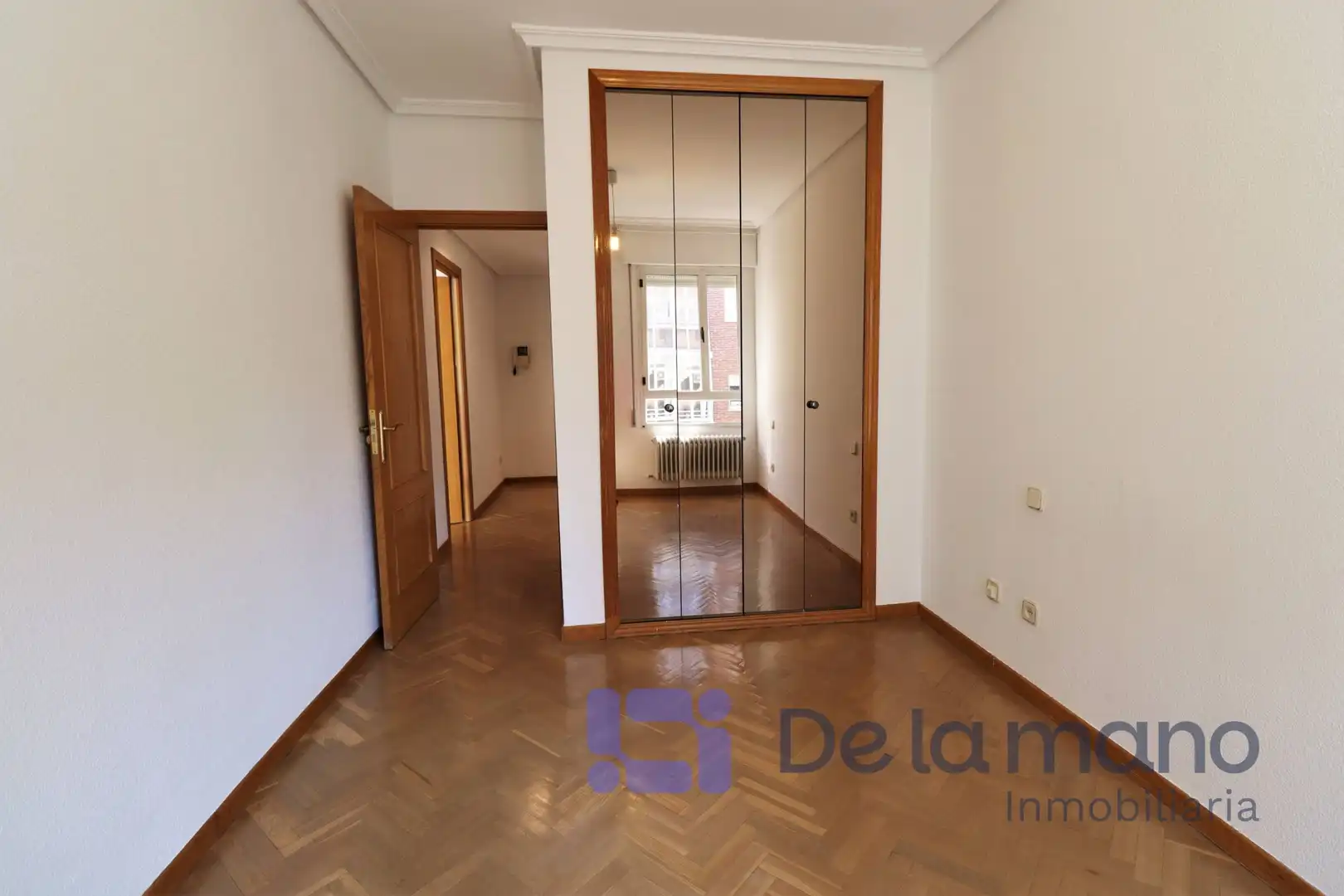 Habitación de Piso de alquiler en Madrid con Calefacción y Parquet