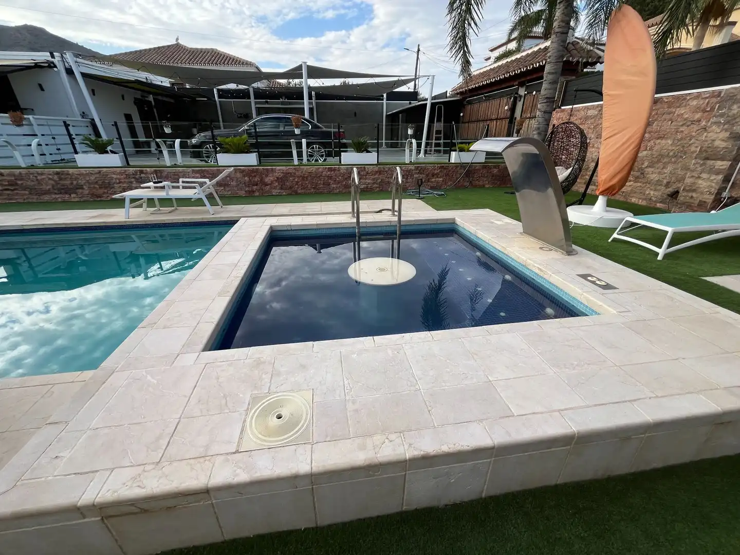 Piscina de Casa o chalet en venta en Torremolinos con Aire acondicionado, Calefacción y Jardín privado