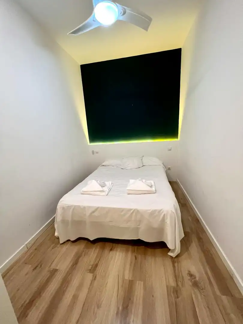 Habitación de Piso de alquiler en Madrid con Aire acondicionado, Calefacción y Amueblado