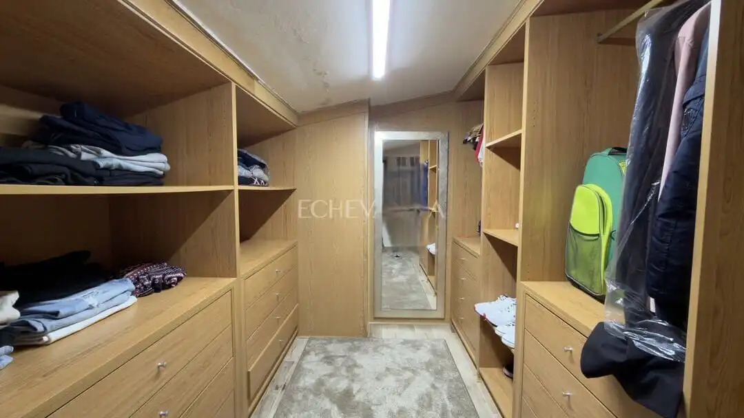 Habitación de Casa o chalet en venta en Castro-Urdiales con Calefacción, Jardín privado y Terraza
